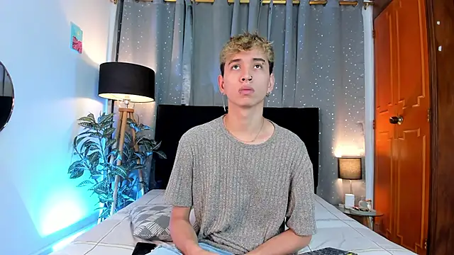 Snapshot of Brian-Ausslos chatting on 11, 2, 2025 Brian-Ausslos online show from 11, 2, 2025