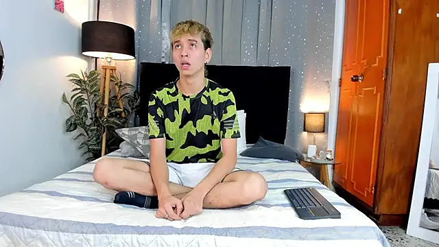 Snapshot of Brian-Ausslos chatting on 14, 2, 2025 Brian-Ausslos online show from 14, 2, 2025