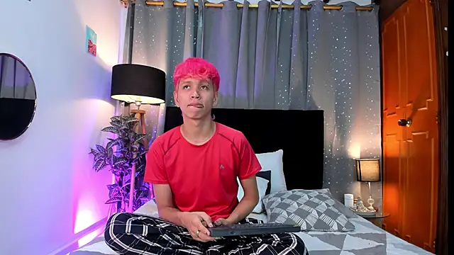 Snapshot of Brian-Ausslos chatting on 8, 3, 2025 Brian-Ausslos online show from 8, 3, 2025