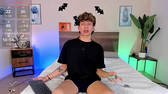 Snapshot of Brian-Ausslos chatting on 19, 10, 2025 Brian-Ausslos online show from 19, 10, 2025