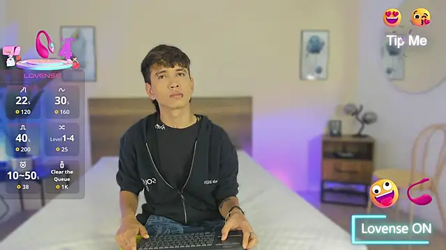 Snapshot of Brian-Ausslos chatting on 20, 11, 2025 Brian-Ausslos online show from 20, 11, 2025