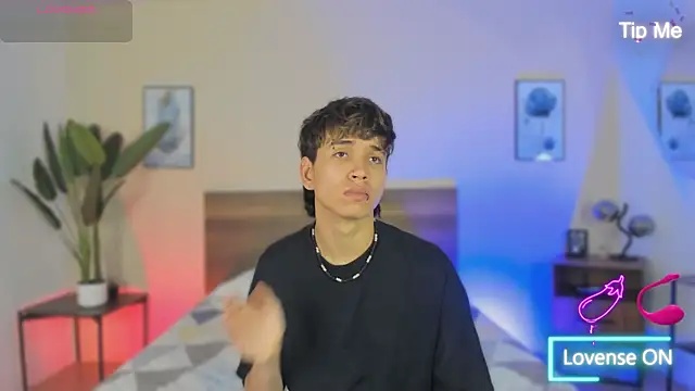 Snapshot of Brian-Ausslos chatting on 29, 11, 2025 Brian-Ausslos online show from 29, 11, 2025