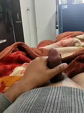 Snapshot of indian_lover3 chatting on 2, 1, 2025 indian lover3 online show from 2, 1, 2025