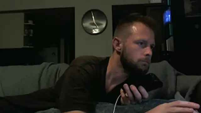 Snapshot of bjay1210 chatting on 14, 7, 2026 bjay1210 online show from 14, 7, 2026