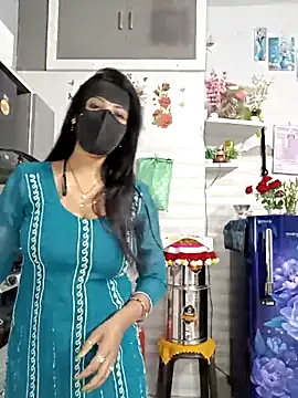 Snapshot of Best-Couple chatting on 13, 4, 2026 Best-Couple online show from 13, 4, 2026