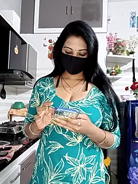 Snapshot of Best-Couple chatting on 17, 4, 2026 Best-Couple online show from 17, 4, 2026