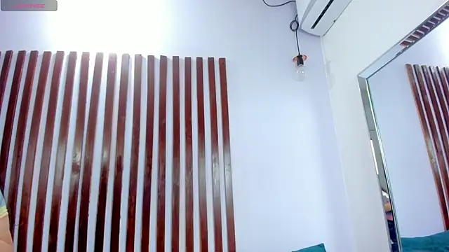 Snapshot of KRYSSTARITTER4 chatting on 13, 2, 2025 KRYSSTARITTER4 online show from 13, 2, 2025