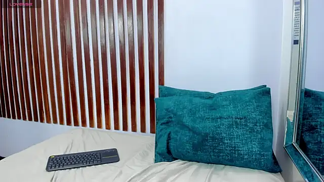 Snapshot of KRYSSTARITTER4 chatting on 15, 2, 2025 KRYSSTARITTER4 online show from 15, 2, 2025