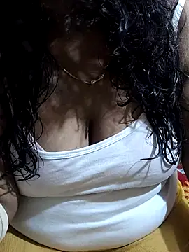 Snapshot of Rathi22 chatting on 2, 4, 2026 Rathi22 online show from 2, 4, 2026