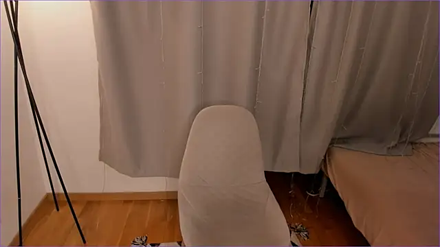 Snapshot of DenisHarmon chatting on 5, 1, 2025 DenisHarmon online show from 5, 1, 2025