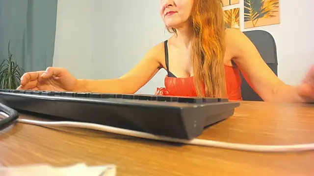 Snapshot of DenisHarmon chatting on 9, 1, 2025 DenisHarmon online show from 9, 1, 2025