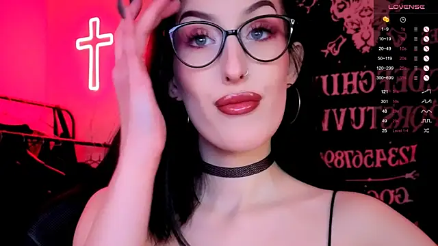 Snapshot of Miss_Alice__ chatting on 7, 1, 2026 Miss Alice online show from 7, 1, 2026