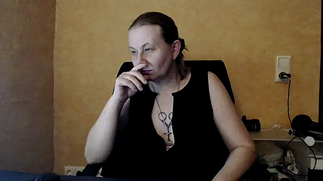 Sweet Phoenix online show from 28, 1, 2025