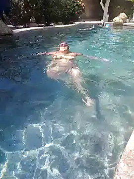 Snapshot of lasMasDulce chatting on 4, 4, 2026 lasMasDulce online show from 4, 4, 2026