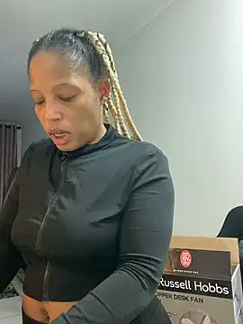 Snapshot of Thando04 chatting on 5, 2, 2026 Thando04 online show from 5, 2, 2026