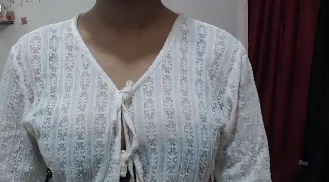 Snapshot of Honey_Bee25 chatting on 28, 1, 2025 Honey Bee25 online show from 28, 1, 2025