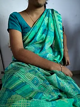 Snapshot of lovelygirl4567 chatting on 29, 10, 2025 lovelygirl4567 online show from 29, 10, 2025