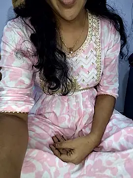 Snapshot of lovelygirl4567 chatting on 7, 11, 2025 lovelygirl4567 online show from 7, 11, 2025