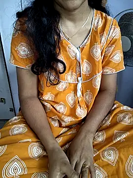 Snapshot of lovelygirl4567 chatting on 8, 11, 2025 lovelygirl4567 online show from 8, 11, 2025