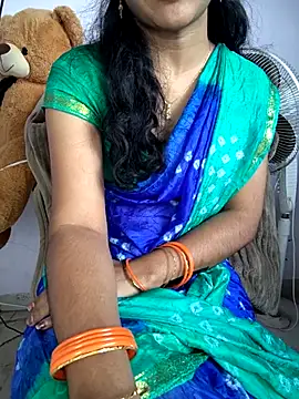 Snapshot of lovelygirl4567 chatting on 15, 11, 2025 lovelygirl4567 online show from 15, 11, 2025