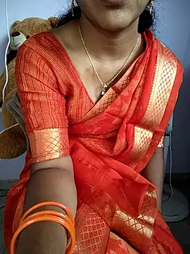 Snapshot of lovelygirl4567 chatting on 18, 11, 2025 lovelygirl4567 online show from 18, 11, 2025