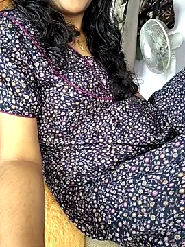 Snapshot of lovelygirl4567 chatting on 29, 11, 2025 lovelygirl4567 online show from 29, 11, 2025