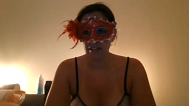 Snapshot of couple-tuga chatting on 3, 7, 2026 couple-tuga online show from 3, 7, 2026