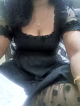 Snapshot of Tamil_Vishalini chatting on 5, 4, 2026 Tamil Vishalini online show from 5, 4, 2026