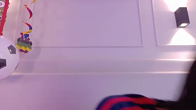 Snapshot of NaomiKlarc chatting on 18, 6, 2026 NaomiKlarc online show from 18, 6, 2026