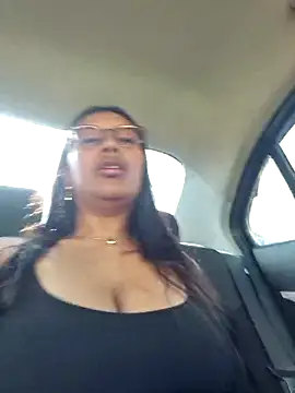 Snapshot of PaulaOrtiz_1 chatting on 4, 4, 2026 PaulaOrtiz 1 online show from 4, 4, 2026