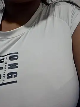 Snapshot of PaulaOrtiz_1 chatting on 28, 4, 2026 PaulaOrtiz 1 online show from 28, 4, 2026