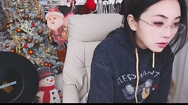 Snapshot of xiaotiantian-76 chatting on 19, 12, 2025 xiaotiantian-76 online show from 19, 12, 2025