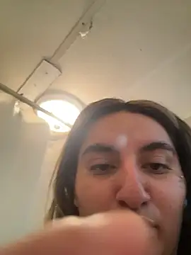 mamifresita online show from 9, 1, 2026