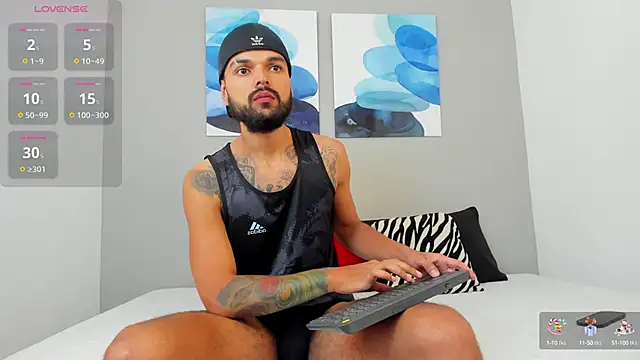 Snapshot of Emilio_Wolf chatting on 8, 2, 2025 Emilio Wolf online show from 8, 2, 2025