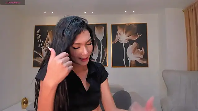 NiaSalvatore online show from 23, 2, 2025