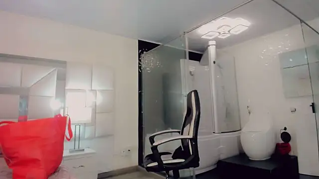 Snapshot of Gisele_fox chatting on 8, 3, 2025 Gisele fox online show from 8, 3, 2025