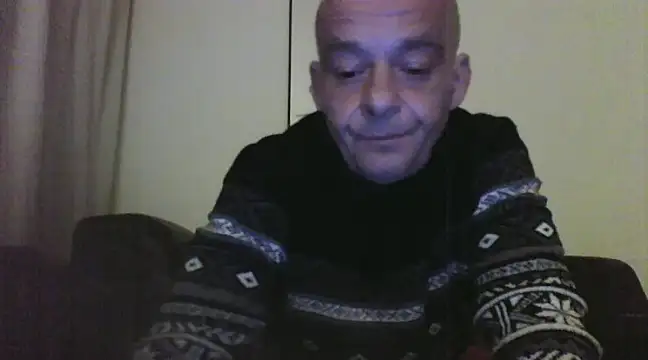 horndude187187 online show from 12, 1, 2025