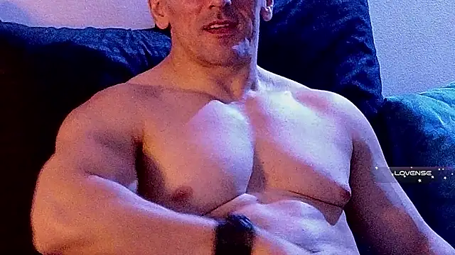 Snapshot of life_warrior chatting on 19, 3, 2025 life warrior online show from 19, 3, 2025