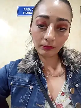 BELLA--26 online show from 30, 1, 2025