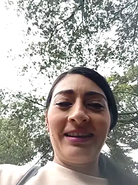 BELLA--26 online show from 9, 2, 2025