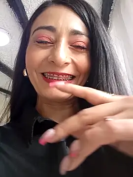 BELLA--26 online show from 28, 2, 2025