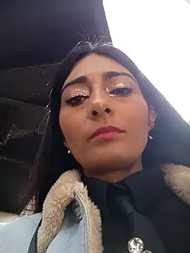 BELLA--26 online show from 6, 3, 2025