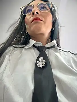 BELLA--26 online show from 29, 10, 2025