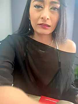 BELLA--26 online show from 11, 11, 2025