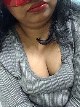 Snapshot of _MilkyBar chatting on 2, 12, 2025 MilkyBar online show from 2, 12, 2025