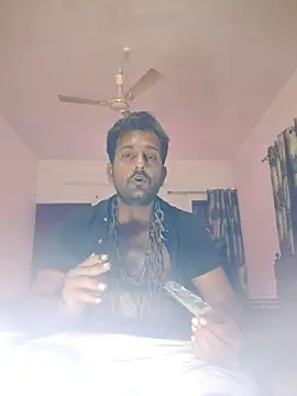 MAGNETICDADDY8 online show from 2, 11, 2025