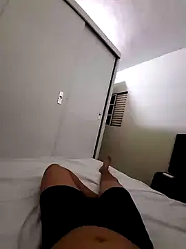 Snapshot of manterei2 chatting on 2, 1, 2025 manterei2 online show from 2, 1, 2025