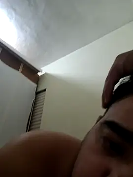 Snapshot of manterei2 chatting on 21, 3, 2025 manterei2 online show from 21, 3, 2025