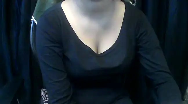 Snapshot of hot-niti chatting on 31, 1, 2025 hot-niti online show from 31, 1, 2025