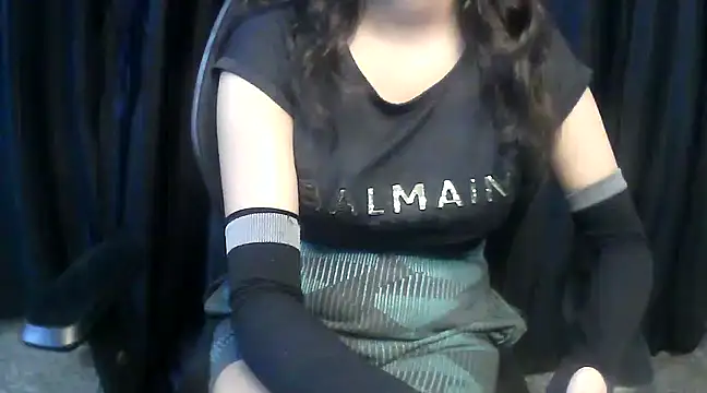 Snapshot of hot-niti chatting on 2, 2, 2025 hot-niti online show from 2, 2, 2025